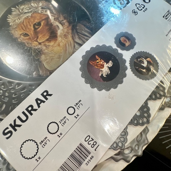Rare IKEA SKURAR Victorian Cat Plates – Brand New Sealed Set of 3 | Thierry Ponc - Picture 3 of 5